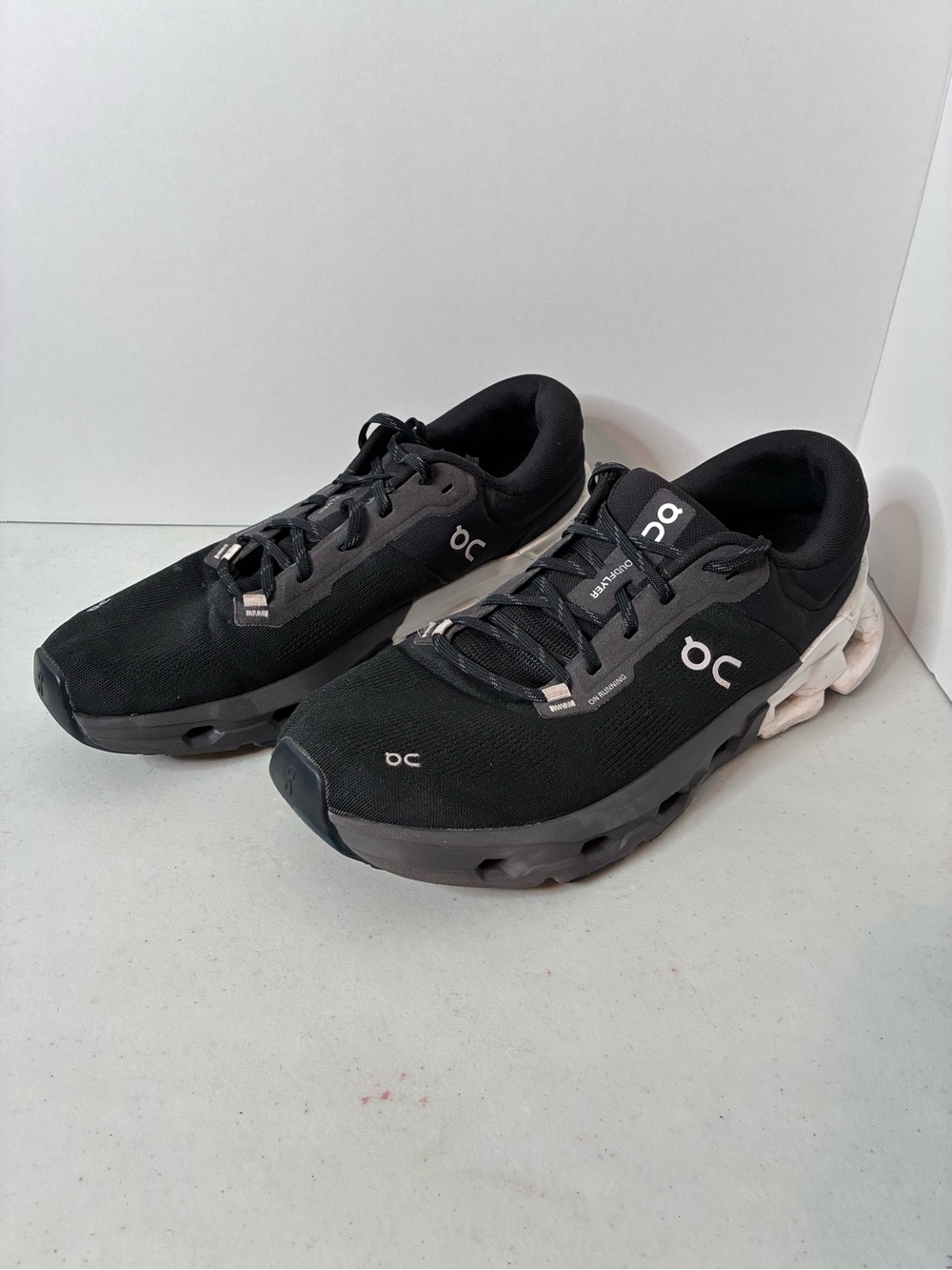 On Cloudflyer Running Shoes Men’s 13 Black White Helion CloudTec Sneakers